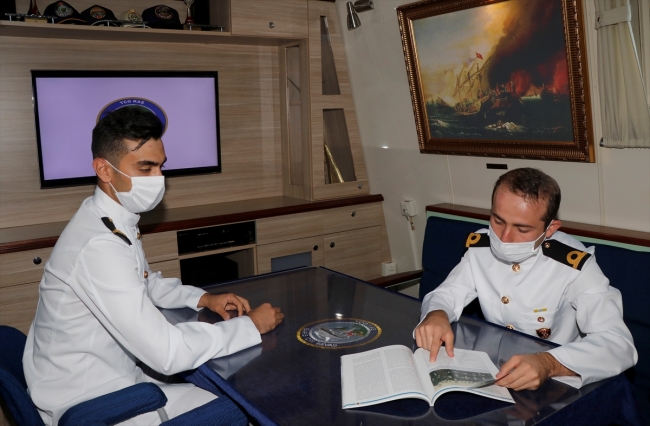 Mavi Vatan'ın yılmaz bekçileri gece gündüz tetikte